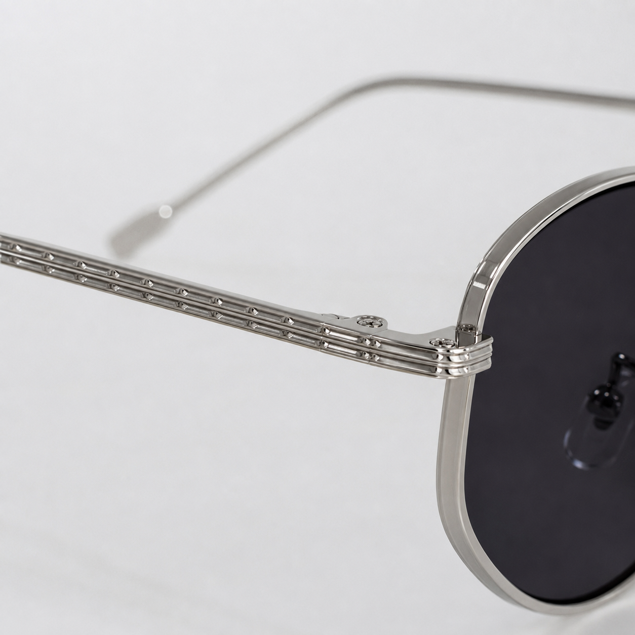 GOLDEN HOUR sunglasses in silver with grey lenses — additional product view