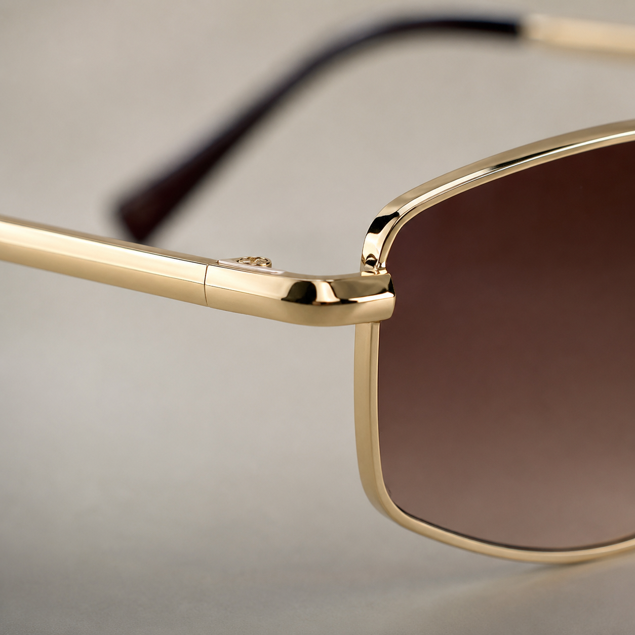 KASBAH sunglasses in gold with gradient tea lenses — additional product view