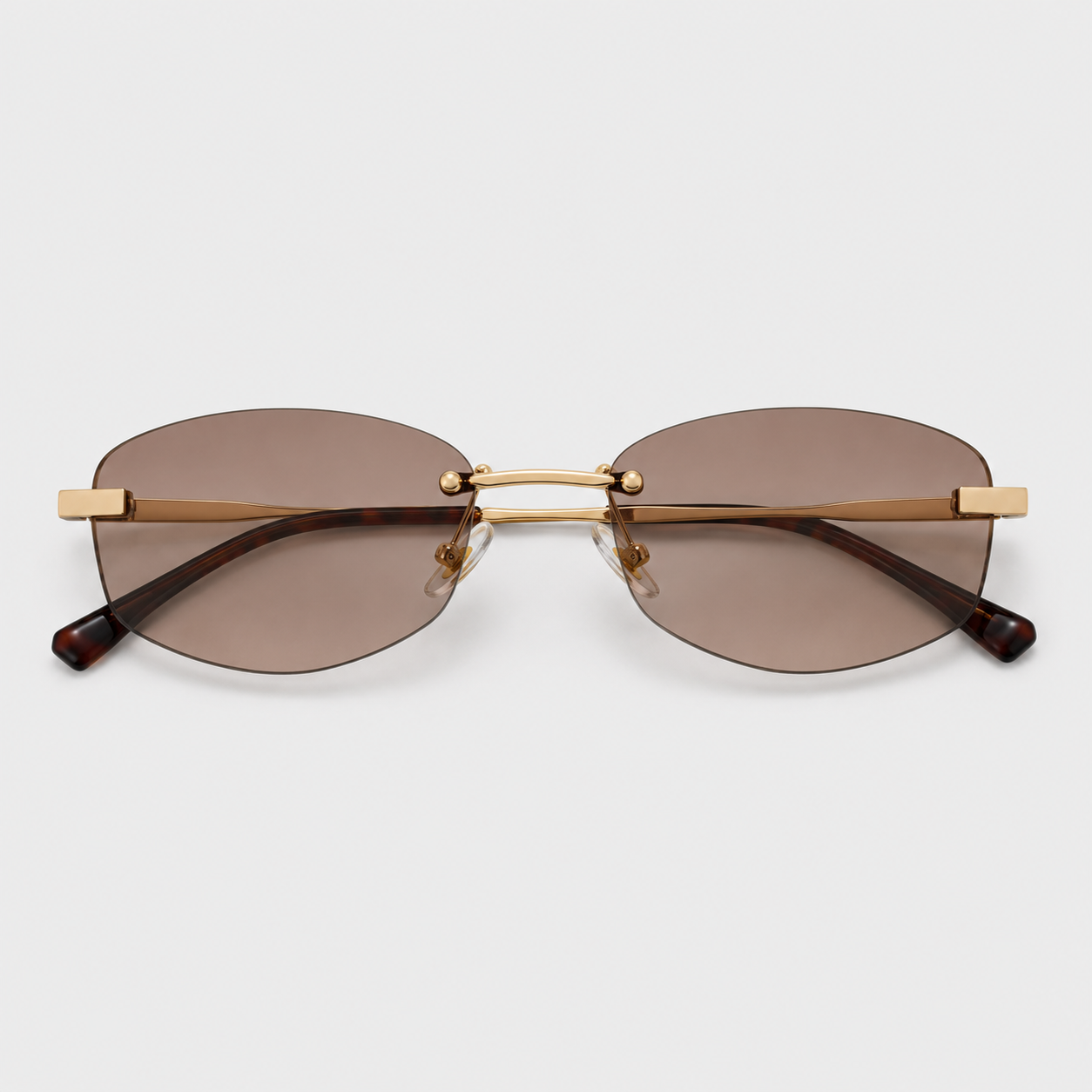 SOLIS sunglasses in gold with gradient grey purple lenses — additional product view