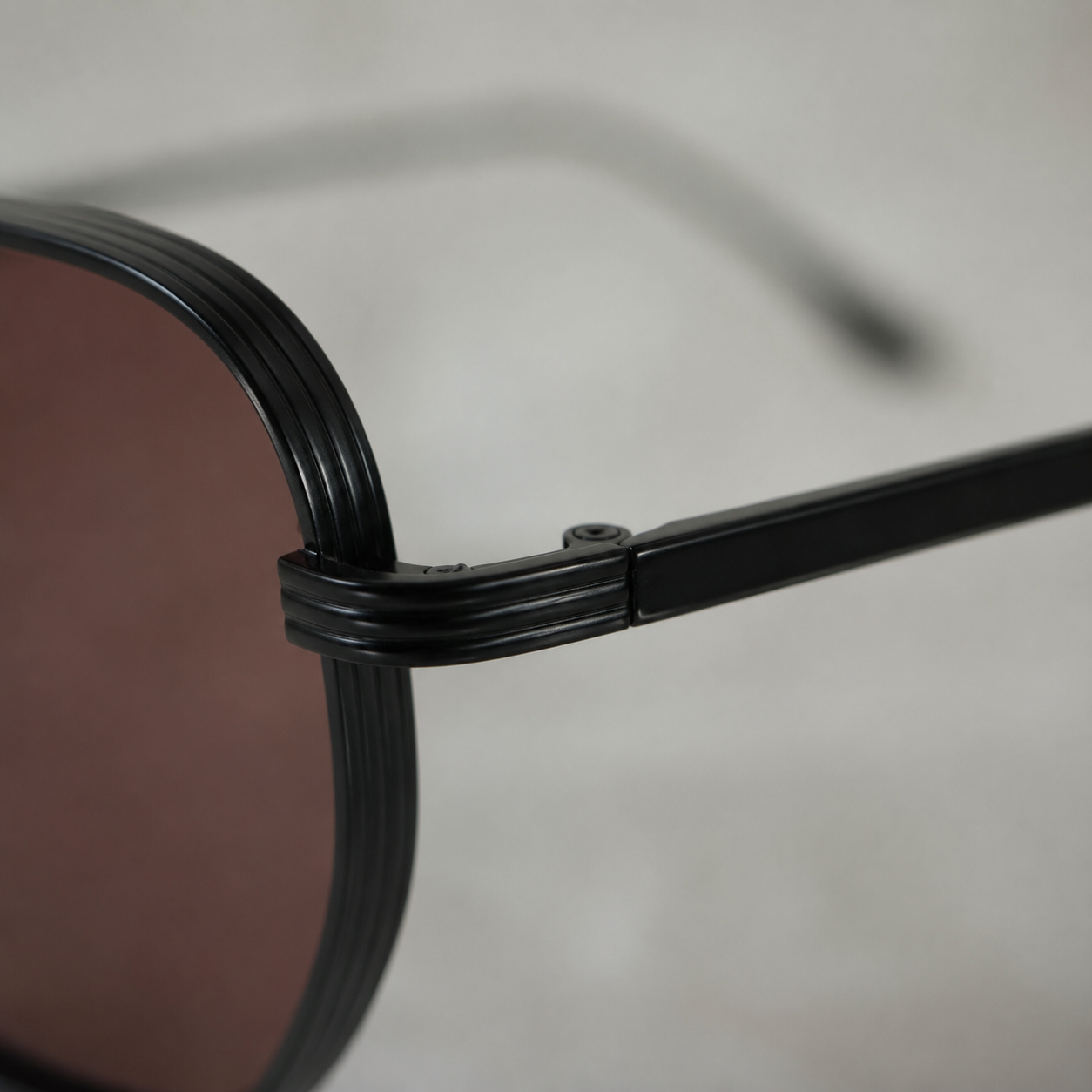 HORIZON sunglasses in black with black tea lenses — additional product view